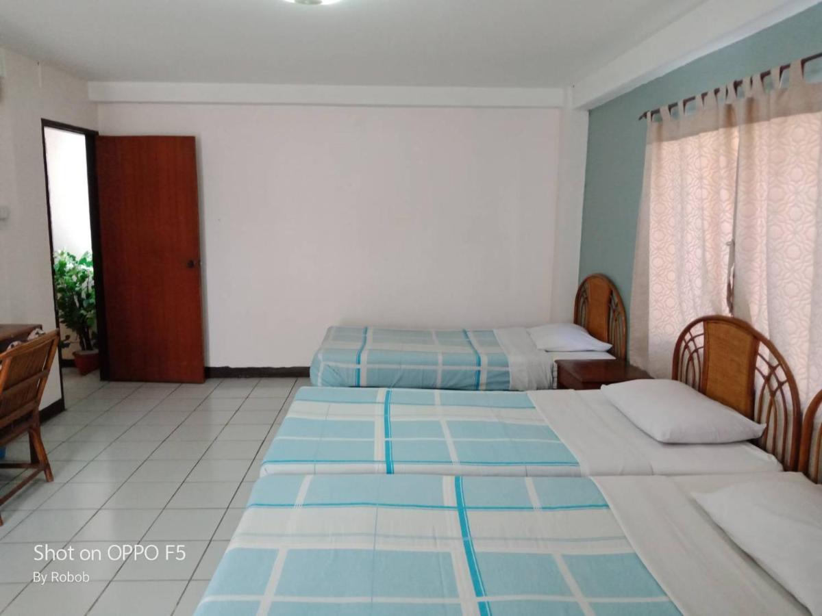 V.I.P. House Hotel Чиангмай Екстериор снимка